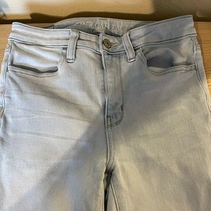 American Eagle light wash super high wash Jeggings